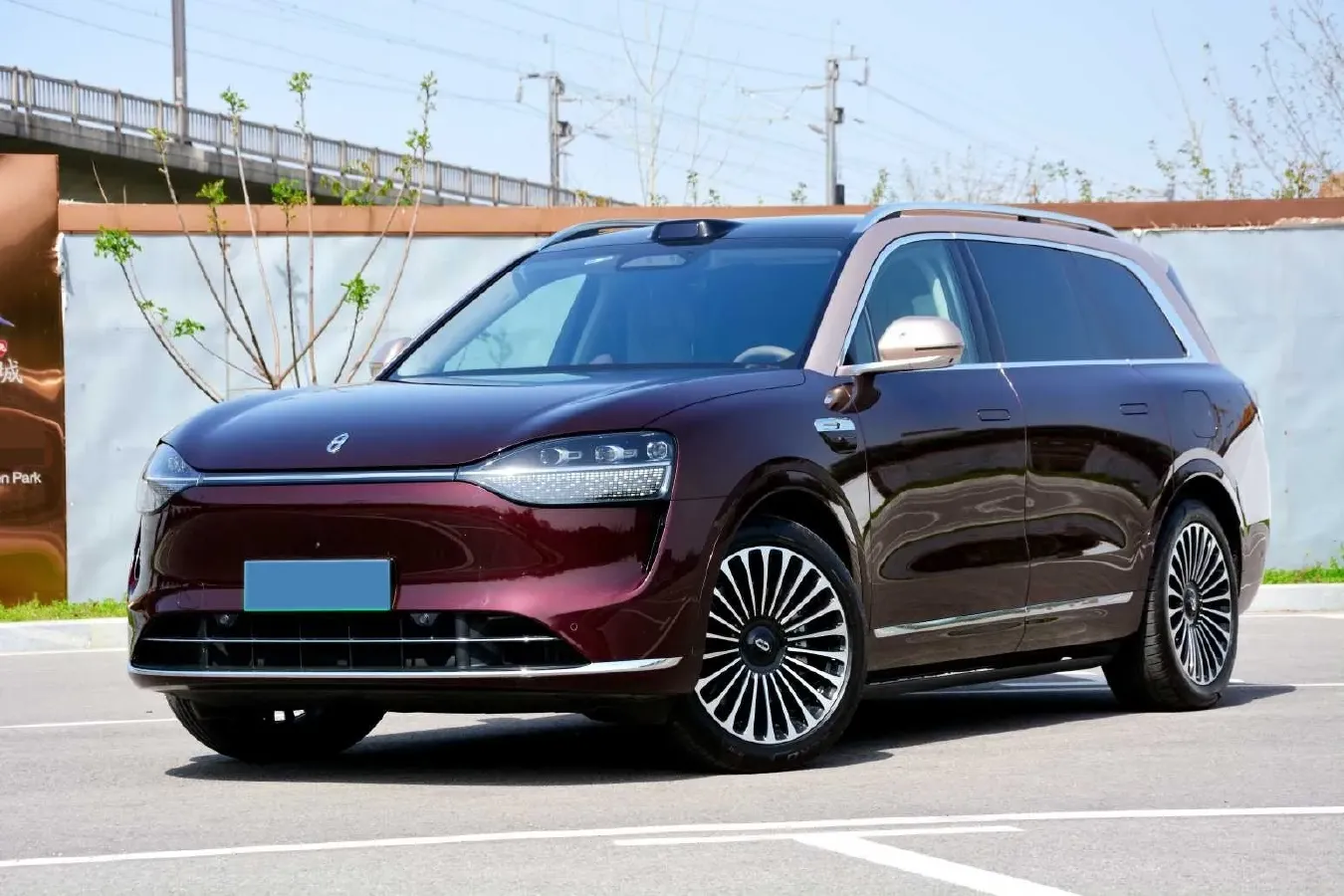 2025 AITO AITO M9 REEV 160HP REEV 52KWH,autocango,china used car exporter,china ev exporter,chinese used car exporter,chinese used ev exporter