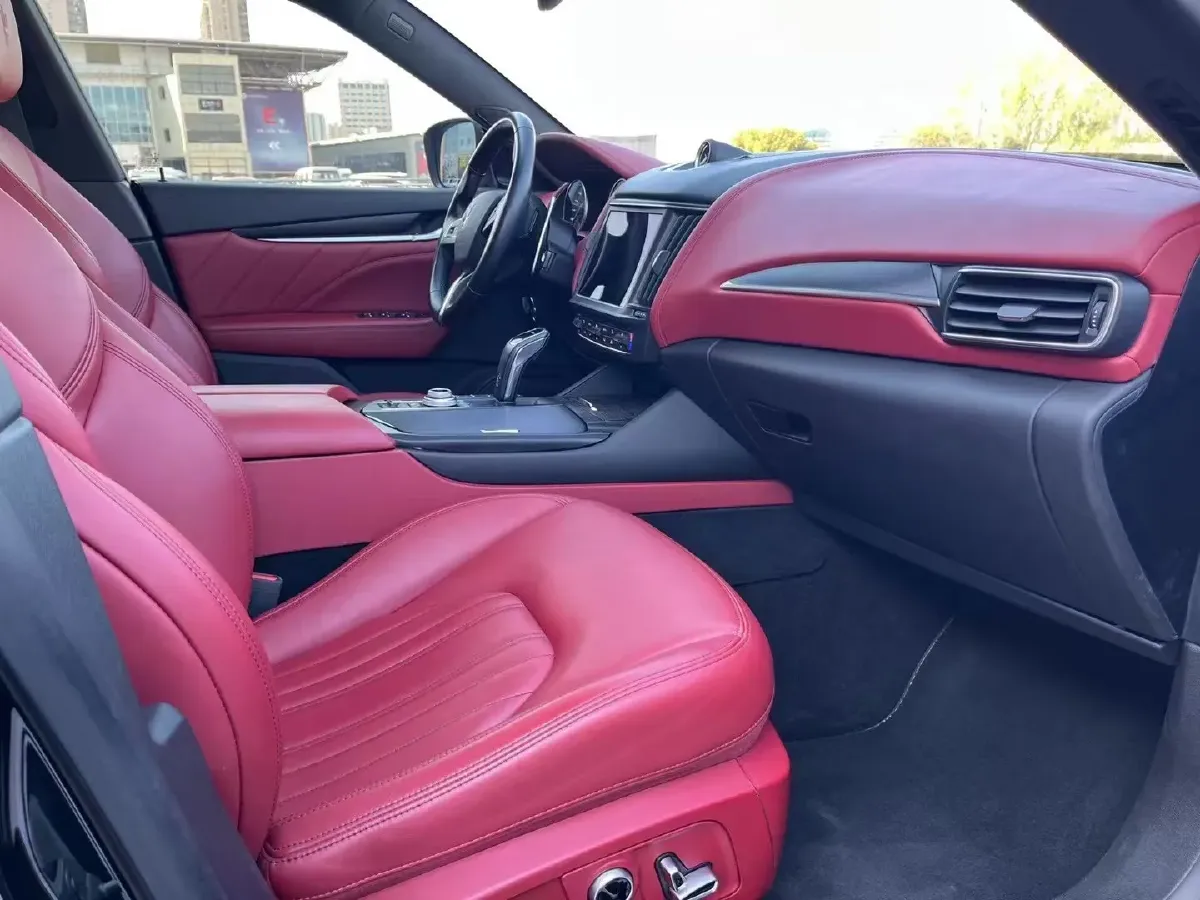 2021 Maserati Levante 3.0T 350HP V6 8AT,autocango,china used car exporter,china ev exporter,chinese used car exporter,chinese used ev exporter