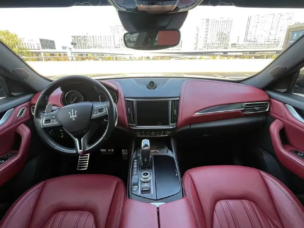 2021 Maserati Levante 3.0T 350HP V6 8AT,autocango,china used car exporter,china ev exporter,chinese used car exporter,chinese used ev exporter