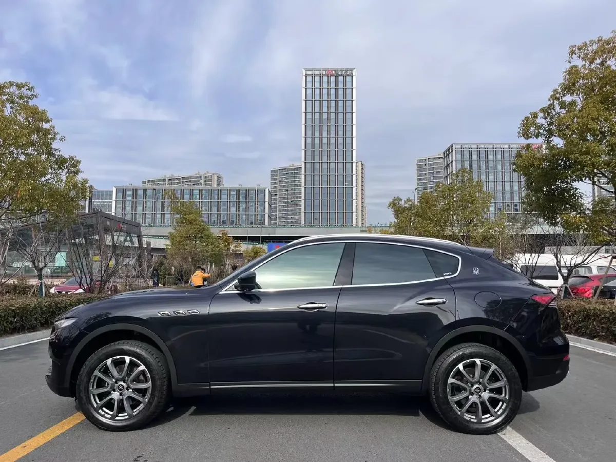 2021 Maserati Levante 3.0T 350HP V6 8AT,autocango,china used car exporter,china ev exporter,chinese used car exporter,chinese used ev exporter