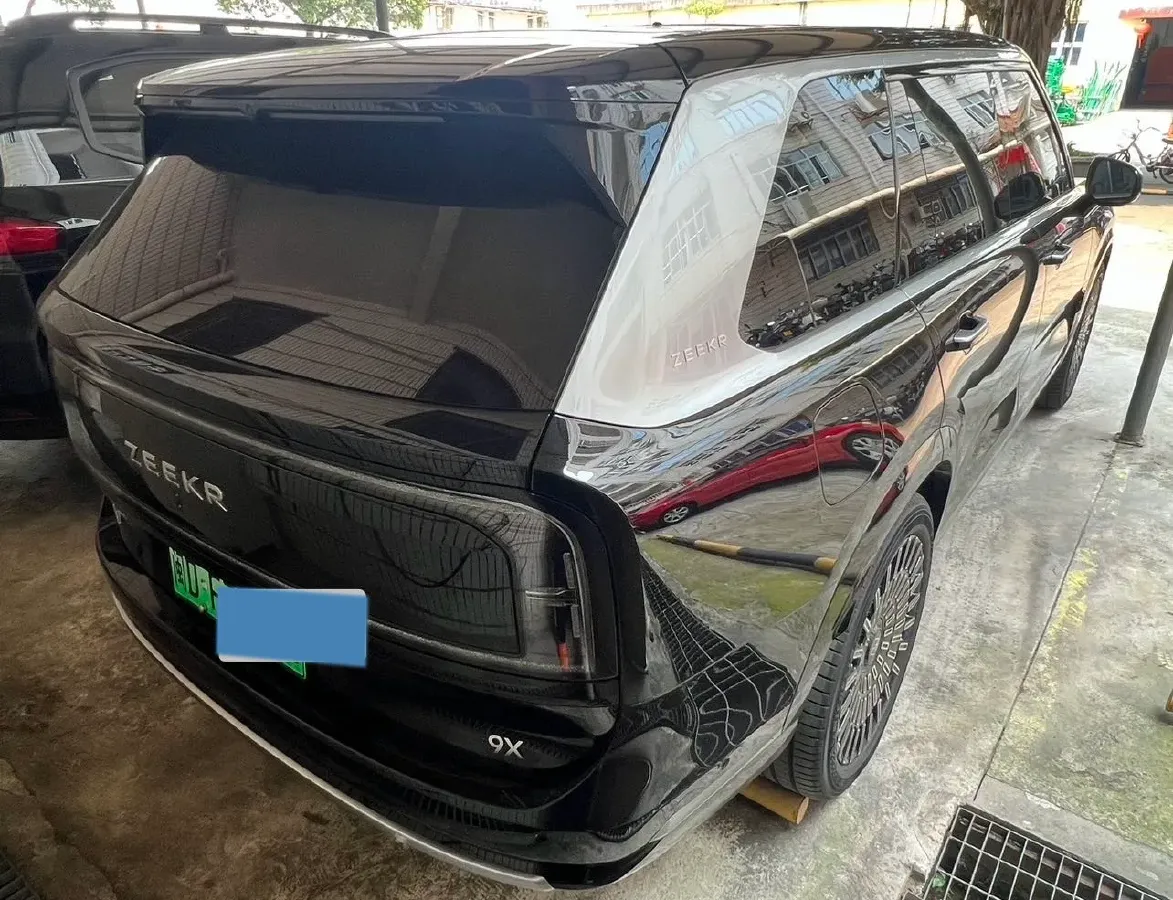 2025 Zeekr 9X 2.0T 279HP L4 1DHT PHEV,autocango,china used car exporter,china ev exporter,chinese used car exporter,chinese used ev exporter