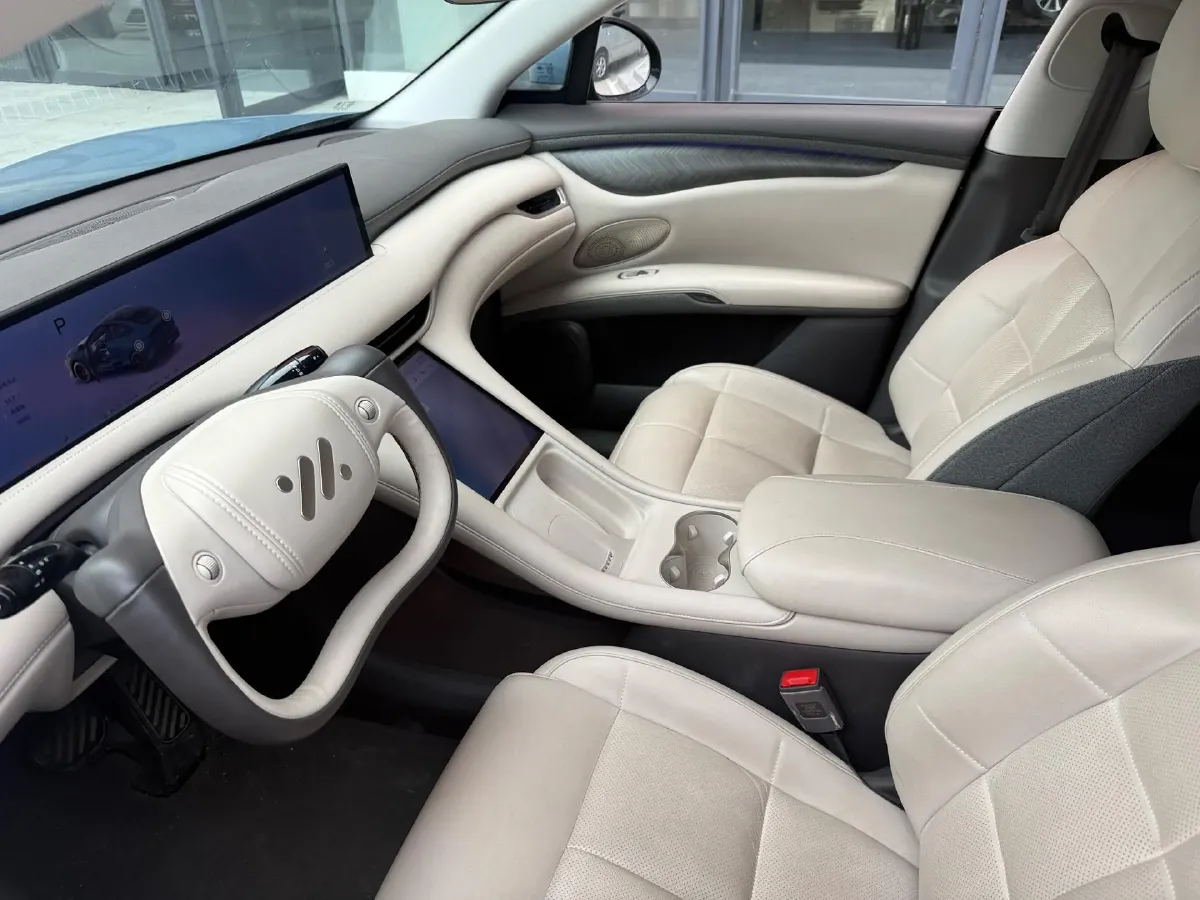 2025 IM LS6 BEV 75KWH,autocango,china used car exporter,china ev exporter,chinese used car exporter,chinese used ev exporter