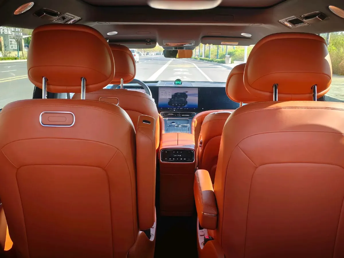 2024 AITO AITO M9 1.5T 152HP L4 REEV 42KWH,autocango,china used car exporter,china ev exporter,chinese used car exporter,chinese used ev exporter