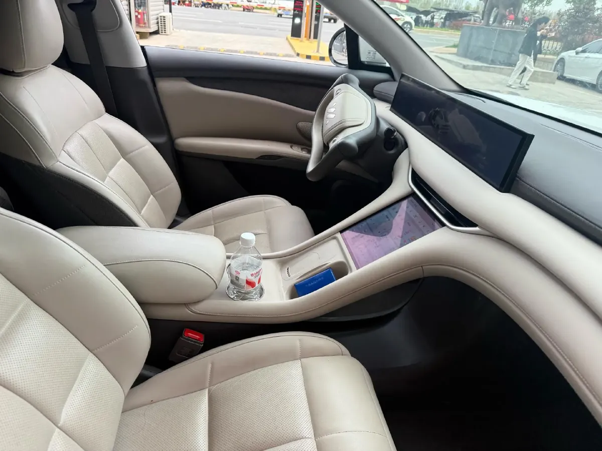 2025 IM LS6 BEV 75KWH,autocango,china used car exporter,china ev exporter,chinese used car exporter,chinese used ev exporter