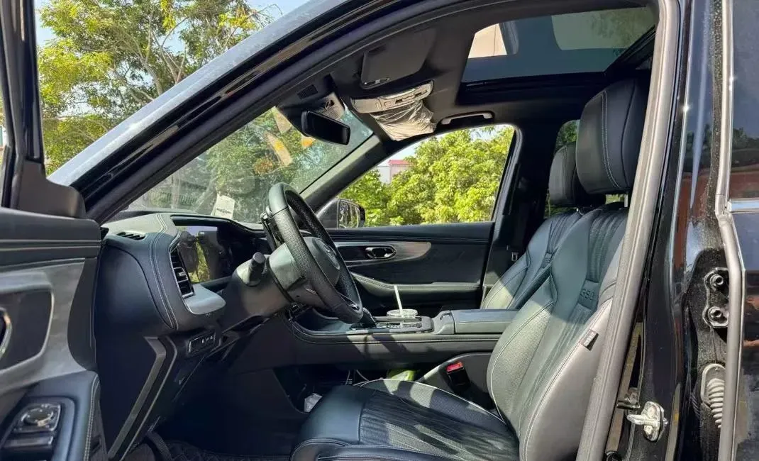 2022 GAC Trumpchi GS8 2.0T 190HP L4 E-CVT Hybrid,autocango,china used car exporter,china ev exporter,chinese used car exporter,chinese used ev exporter