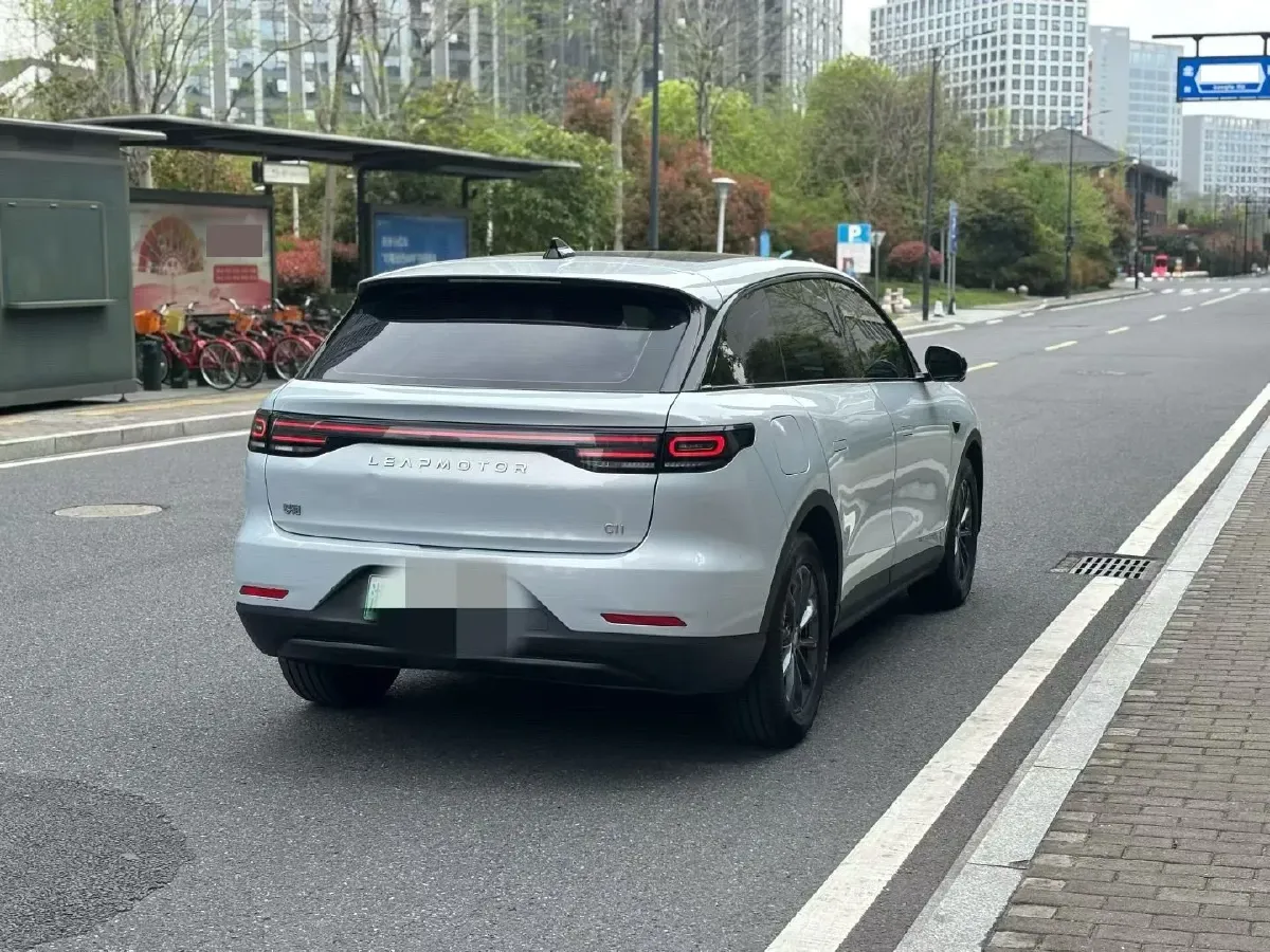 2023 Leapmotor C11 Range Extended 131HP REEV 30.1KWH,autocango,china used car exporter,china ev exporter,chinese used car exporter,chinese used ev exporter