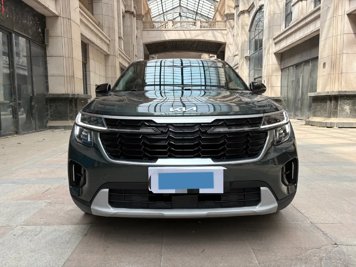 2023 Kia Seltos 1.5L 115HP L4 CVT,autocango,china used car exporter,china ev exporter,chinese used car exporter,chinese used ev exporter