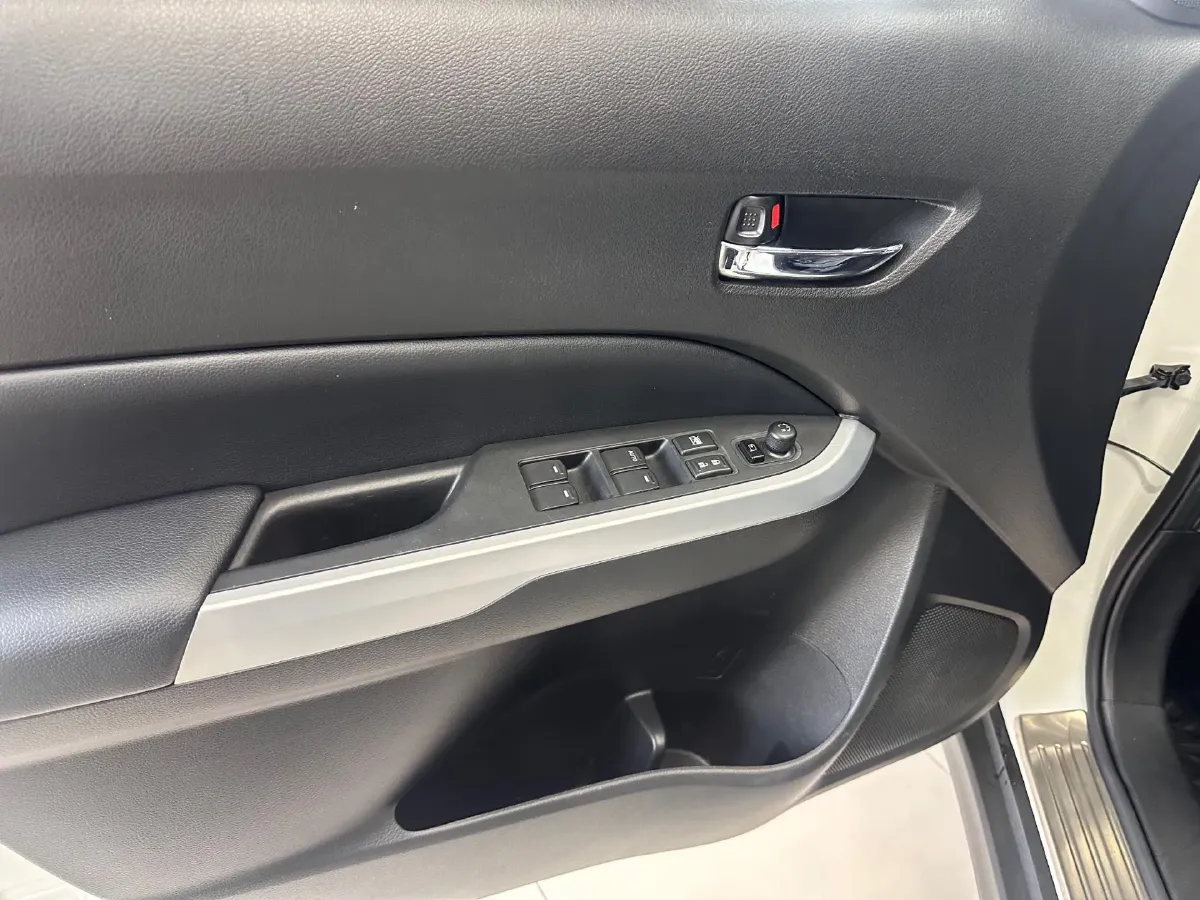 2016 Suzuki Vitara 1.4T 140HP L4 6AT,autocango,china used car exporter,china ev exporter,chinese used car exporter,chinese used ev exporter