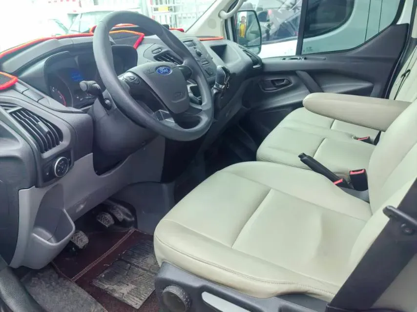 2023 MAXUS XinTu V80 2.0T 127HP L4 6MT,autocango,china used car exporter,china ev exporter,chinese used car exporter,chinese used ev exporter