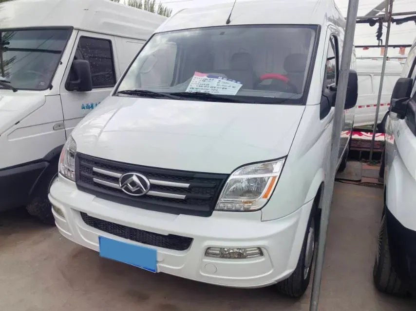 2023 MAXUS XinTu V80 2.0T 127HP L4 6MT,autocango,china used car exporter,china ev exporter,chinese used car exporter,chinese used ev exporter