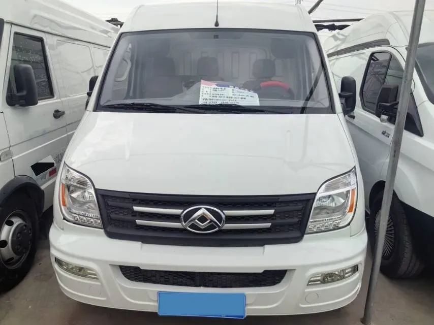2023 MAXUS XinTu V80 2.0T 127HP L4 6MT,autocango,china used car exporter,china ev exporter,chinese used car exporter,chinese used ev exporter