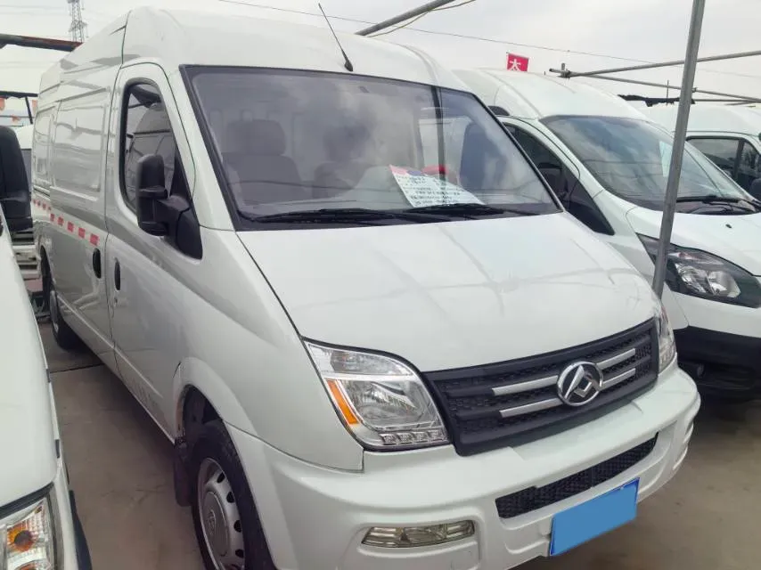 2023 MAXUS XinTu V80 2.0T 127HP L4 6MT,autocango,china used car exporter,china ev exporter,chinese used car exporter,chinese used ev exporter