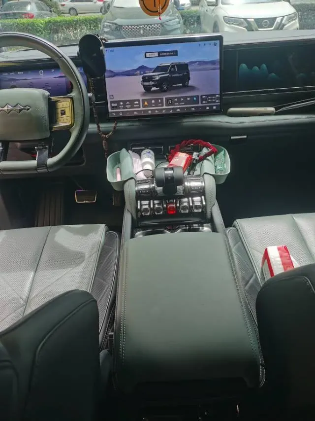 2023 FangChengBao Bao 5 1.5T 194HP L4 E-CVT PHEV 31.8KWH,autocango,china used car exporter,china ev exporter,chinese used car exporter,chinese used ev exporter