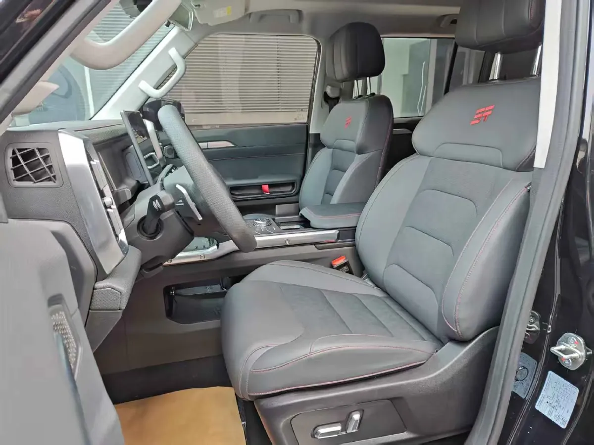 2023 Jetour Traveller 2.0T 254HP L4 7DCT,autocango,china used car exporter,china ev exporter,chinese used car exporter,chinese used ev exporter