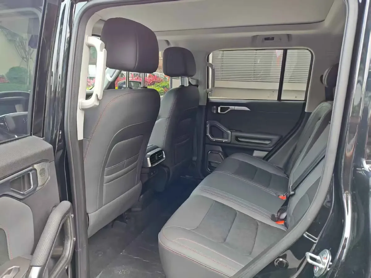 2023 Jetour Traveller 2.0T 254HP L4 7DCT,autocango,china used car exporter,china ev exporter,chinese used car exporter,chinese used ev exporter