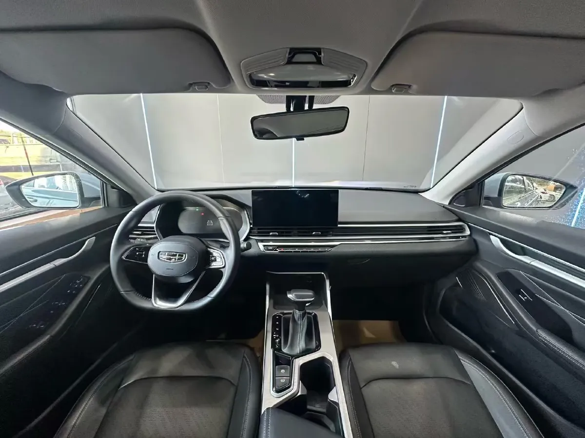 2025 Geely Emgrand 1.5L 127HP L4 CVT,autocango,china used car exporter,china ev exporter,chinese used car exporter,chinese used ev exporter