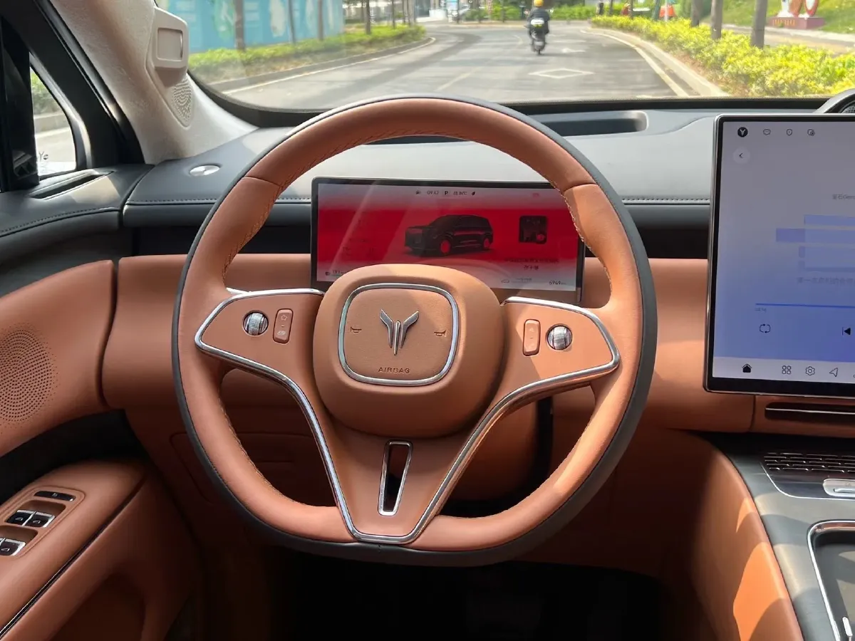 2026 Voyah 9L 1.5T 150HP L4 PHEV,autocango,china used car exporter,china ev exporter,chinese used car exporter,chinese used ev exporter