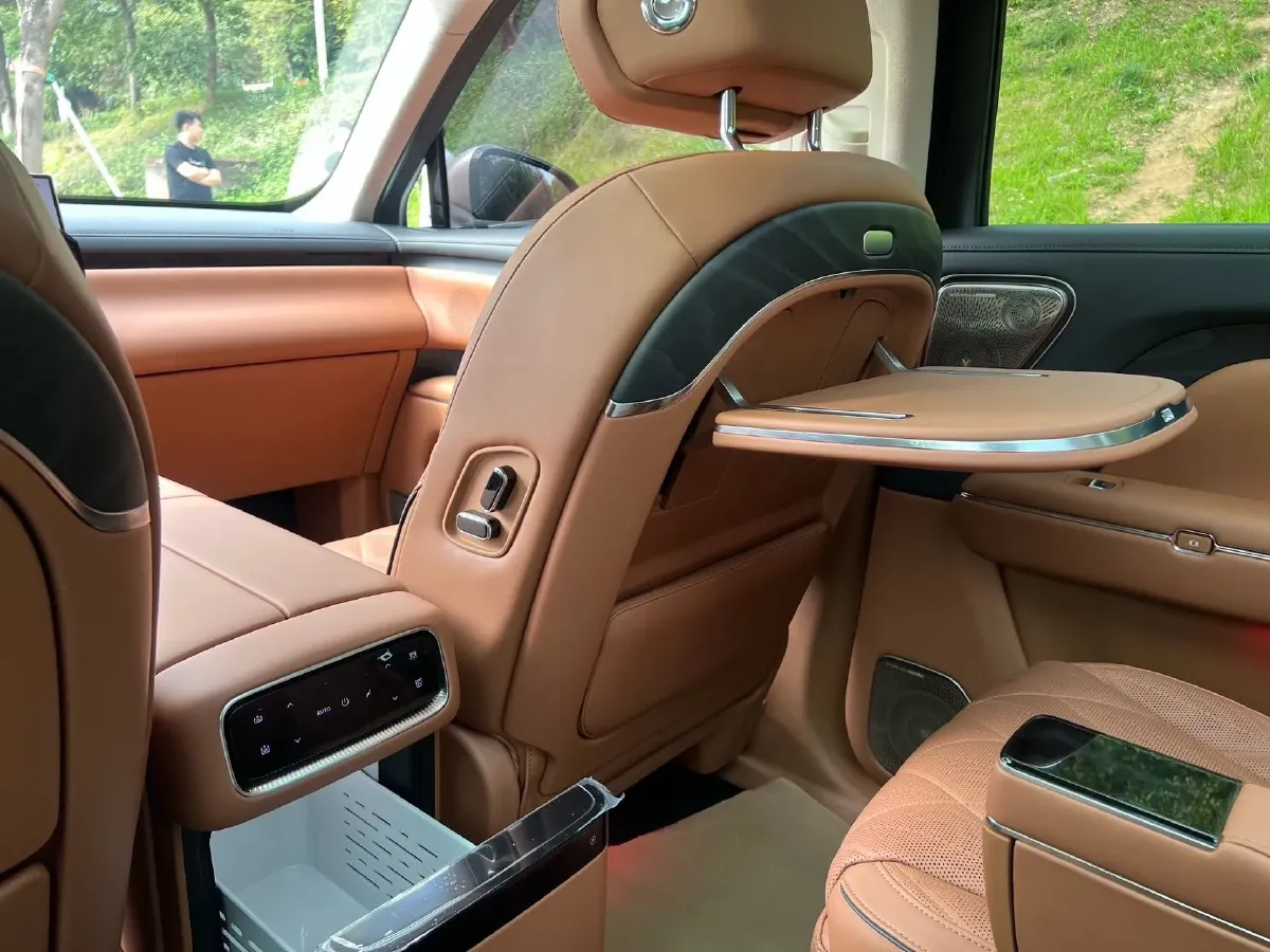 2026 Voyah 9L 1.5T 150HP L4 PHEV,autocango,china used car exporter,china ev exporter,chinese used car exporter,chinese used ev exporter