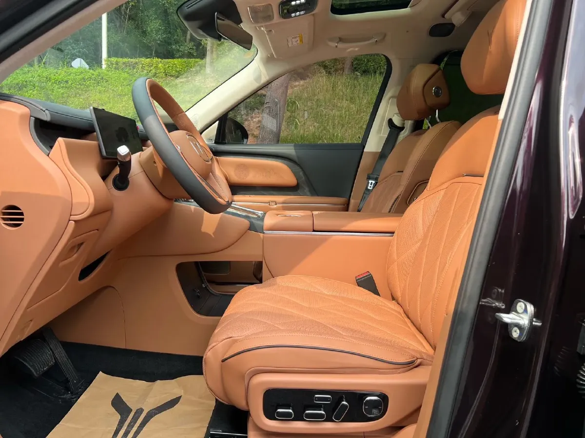 2026 Voyah 9L 1.5T 150HP L4 PHEV,autocango,china used car exporter,china ev exporter,chinese used car exporter,chinese used ev exporter