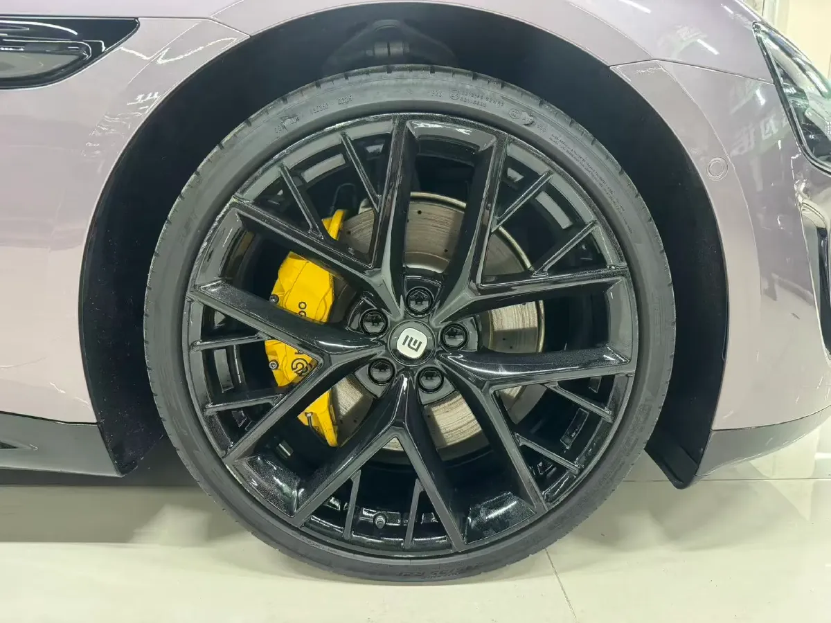 2024 MI SU7 BEV 101KWH,autocango,china used car exporter,china ev exporter,chinese used car exporter,chinese used ev exporter