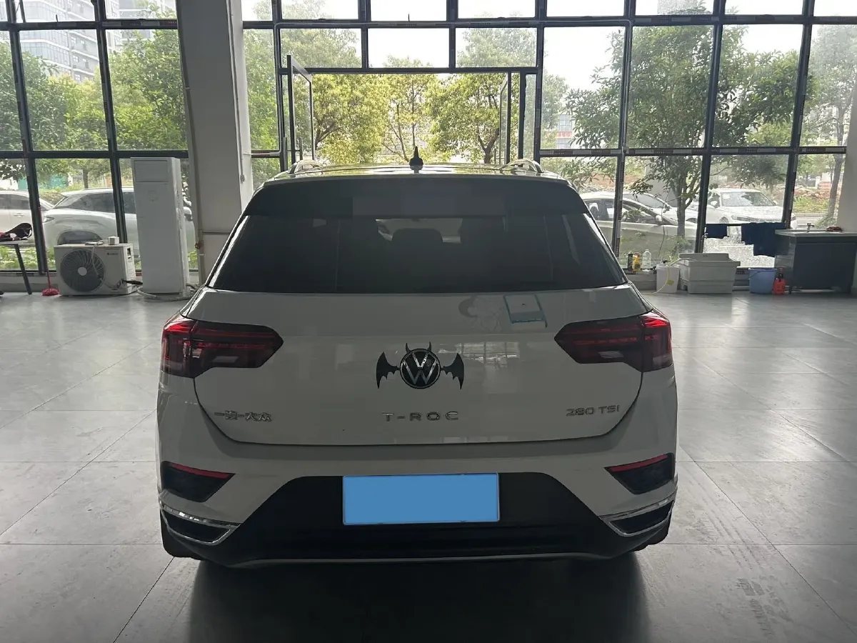 2021 Volkswagen T-Roc 1.4T 150HP L4 7DCT,autocango,china used car exporter,china ev exporter,chinese used car exporter,chinese used ev exporter