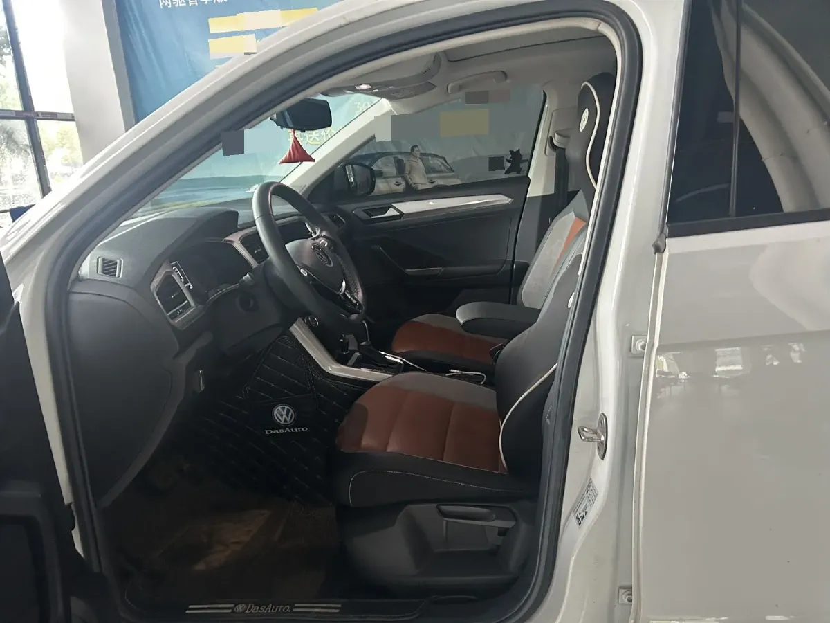 2021 Volkswagen T-Roc 1.4T 150HP L4 7DCT,autocango,china used car exporter,china ev exporter,chinese used car exporter,chinese used ev exporter