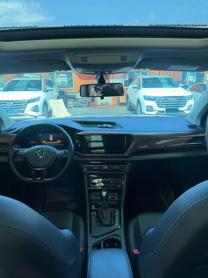 2021 Volkswagen Tharu 1.4T 150HP L4 7DCT,autocango,china used car exporter,china ev exporter,chinese used car exporter,chinese used ev exporter