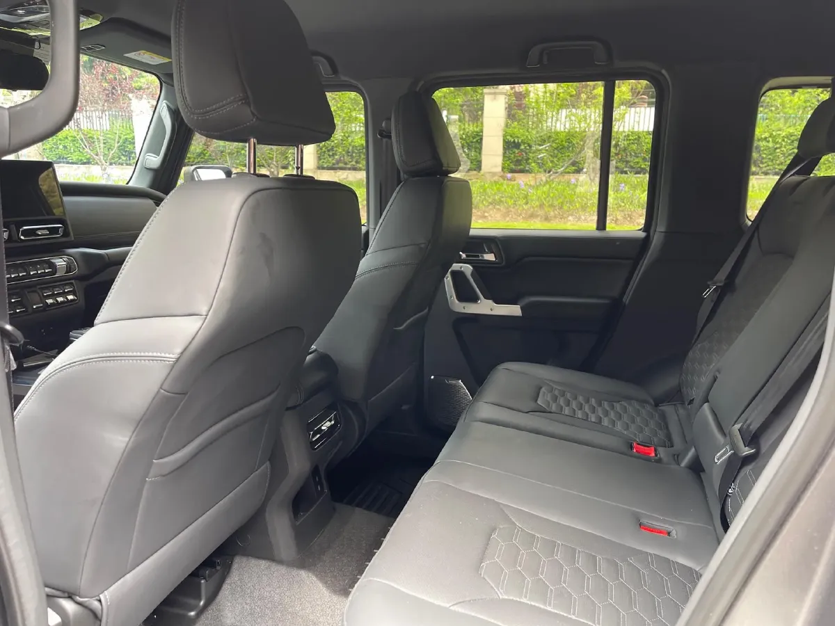 2024 212 212 T01 2.0T 252HP L4 8AT,autocango,china used car exporter,china ev exporter,chinese used car exporter,chinese used ev exporter