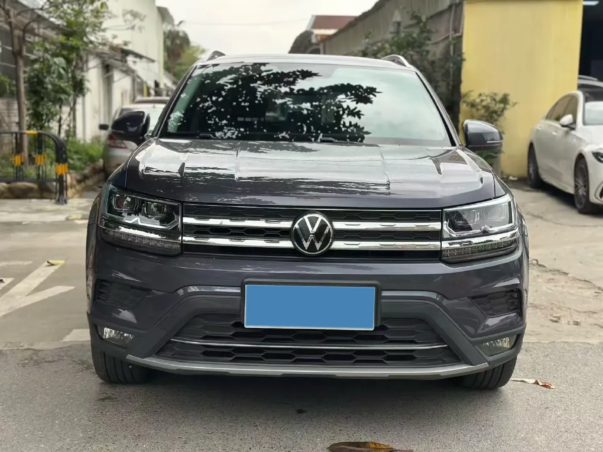 2021 Volkswagen Tharu 2.0T 186HP L4 7DCT,autocango,china used car exporter,china ev exporter,chinese used car exporter,chinese used ev exporter