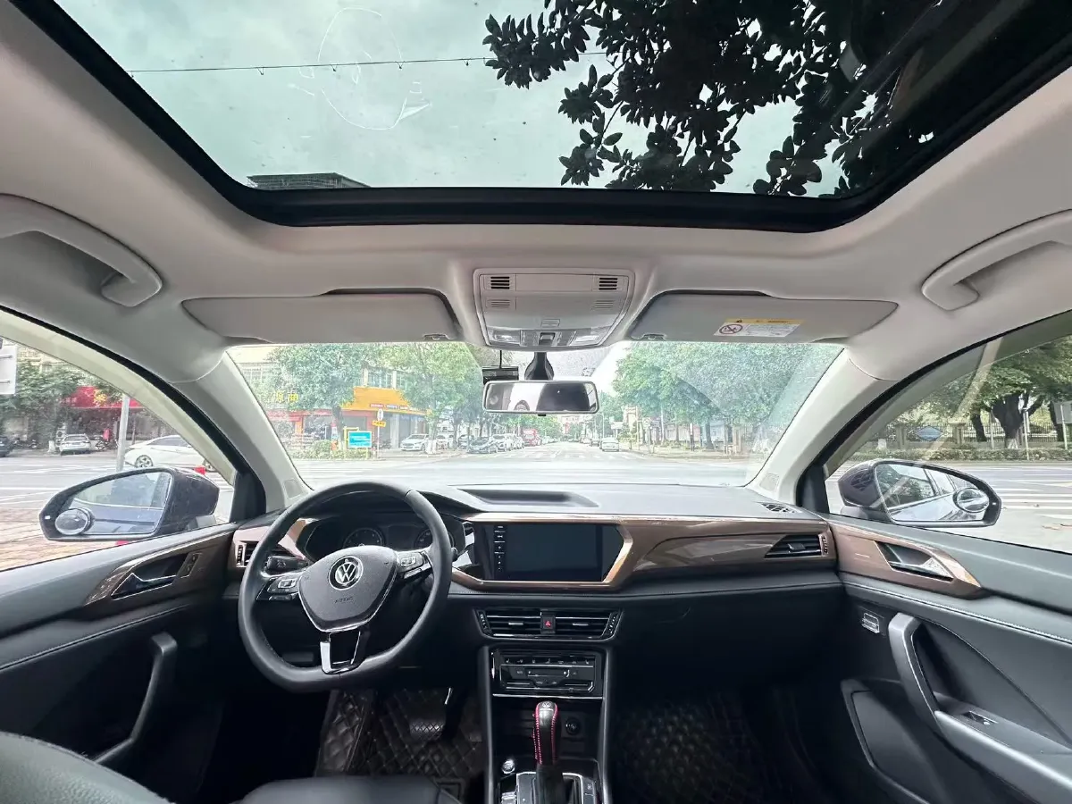 2021 Volkswagen Tharu 2.0T 186HP L4 7DCT,autocango,china used car exporter,china ev exporter,chinese used car exporter,chinese used ev exporter