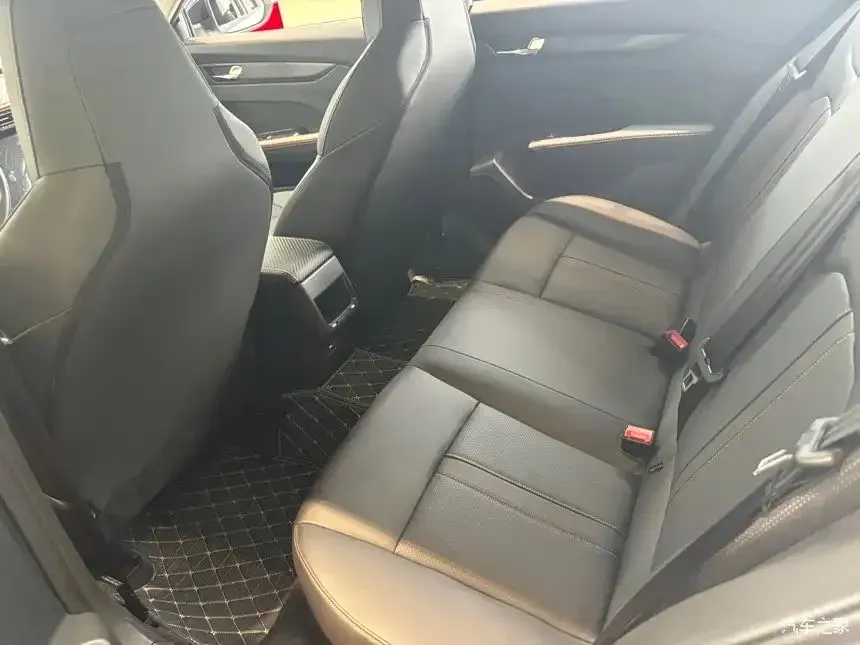 2020 DongFeng Aeolus YiXuan 1.5T 150HP L4 6DCT,autocango,china used car exporter,china ev exporter,chinese used car exporter,chinese used ev exporter