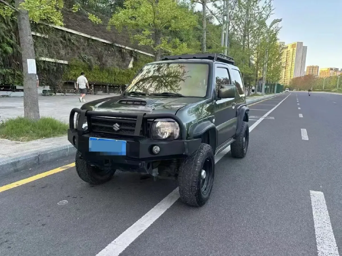 2015 Suzuki Jimny 1.3L 85HP L4 4AT,autocango,china used car exporter,china ev exporter,chinese used car exporter,chinese used ev exporter