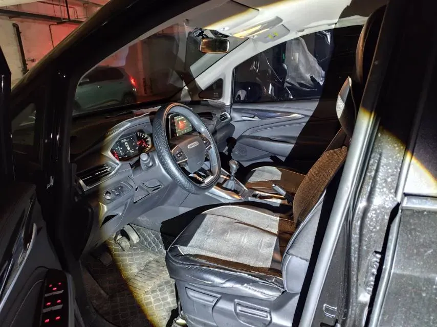 2021 MAXUS G50 1.5T 169HP L4 6MT,autocango,china used car exporter,china ev exporter,chinese used car exporter,chinese used ev exporter