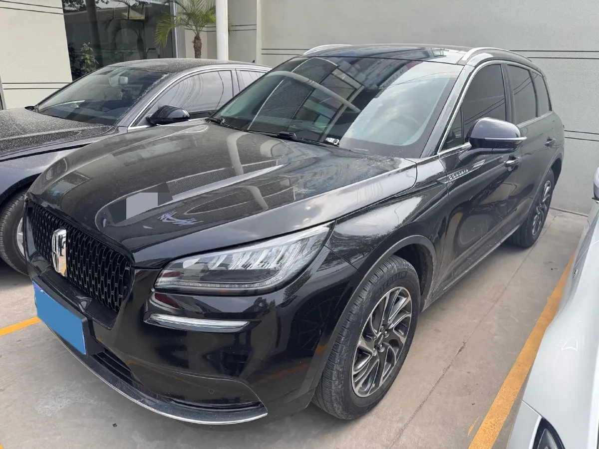 2022 Lincoln Corsair 2.0T 245HP L4 8AT,autocango,china used car exporter,china ev exporter,chinese used car exporter,chinese used ev exporter