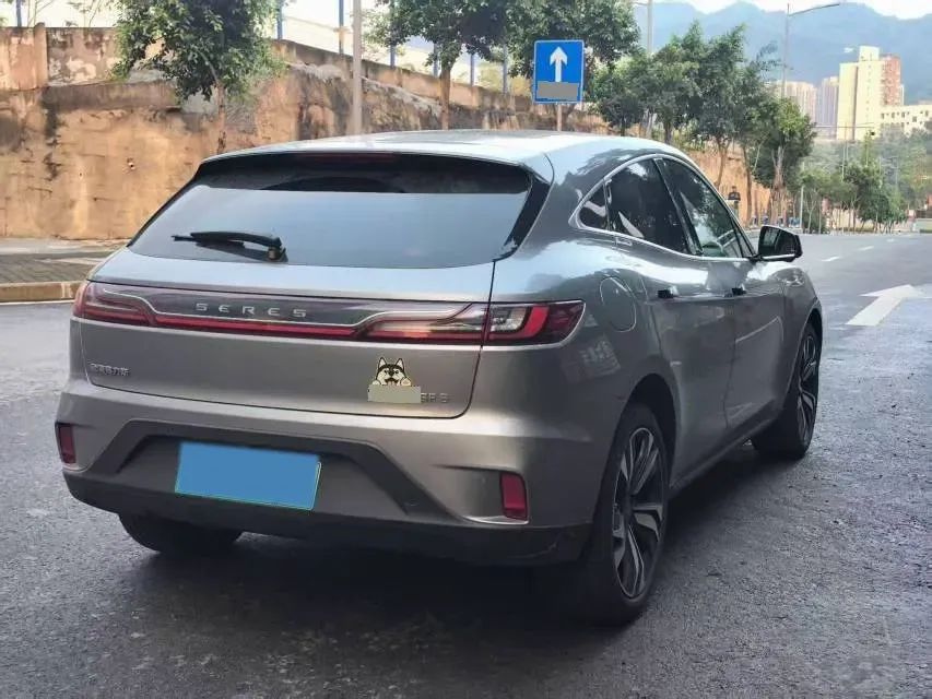 2021 SERES SF5 Range Extended 112HP REEV 35KWH,autocango,china used car exporter,china ev exporter,chinese used car exporter,chinese used ev exporter