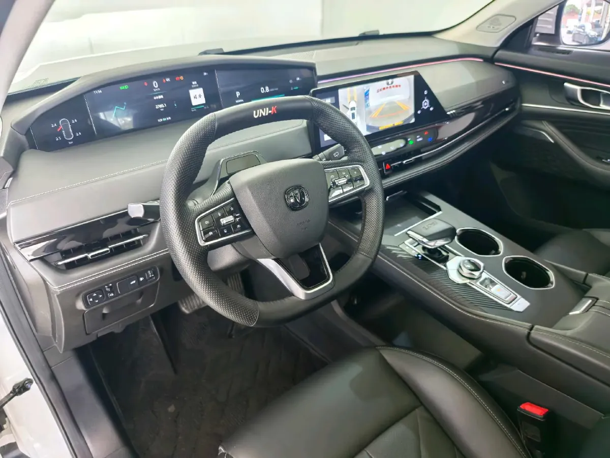 2023 ChangAn UNI-K 2.0T 233HP L4 8AT,autocango,china used car exporter,china ev exporter,chinese used car exporter,chinese used ev exporter