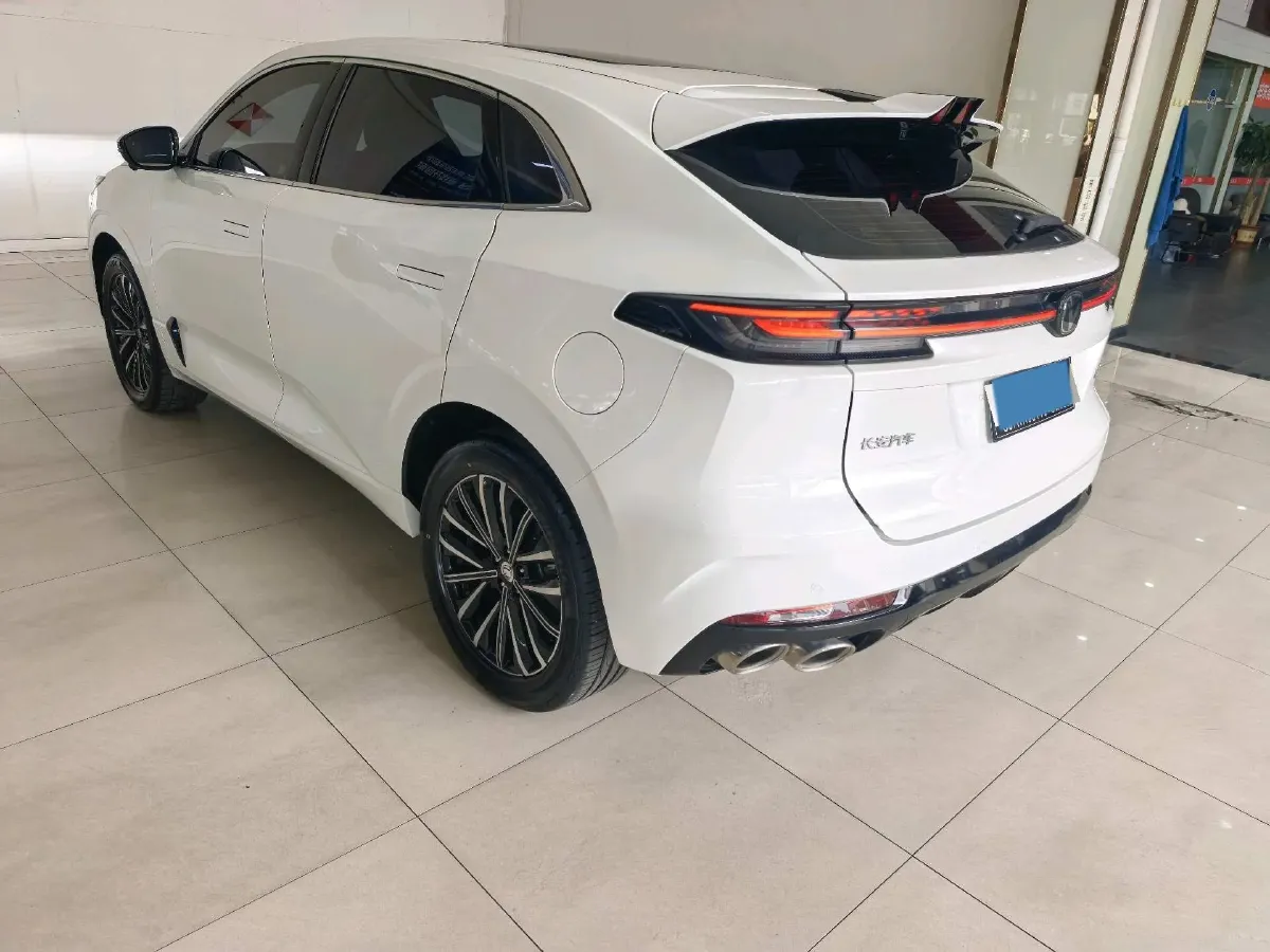 2023 ChangAn UNI-K 2.0T 233HP L4 8AT,autocango,china used car exporter,china ev exporter,chinese used car exporter,chinese used ev exporter