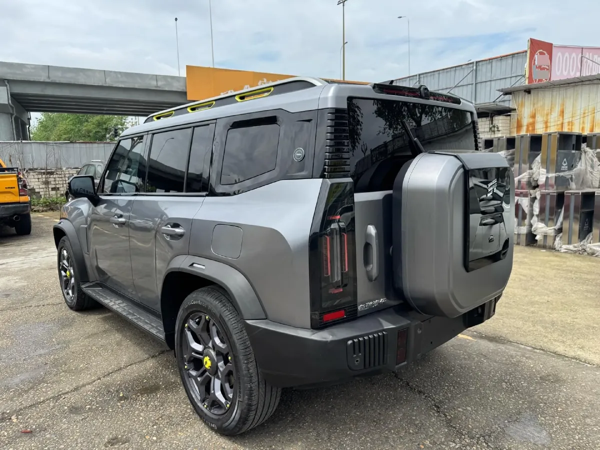 2024 Jetour ShanHai TravellerC-DM 1.5T 156HP L4 3DHT PHEV 43.24KWH,autocango,china used car exporter,china ev exporter,chinese used car exporter,chinese used ev exporter
