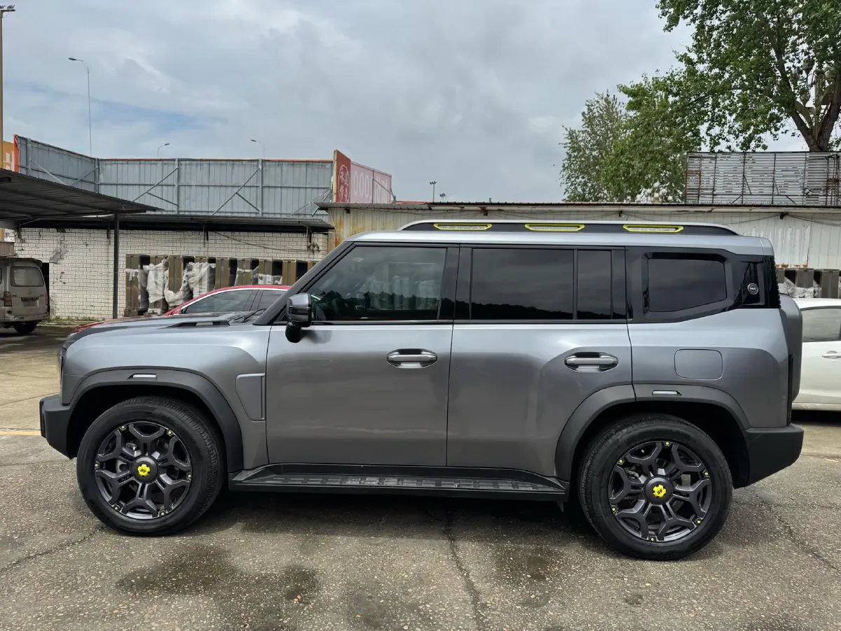 2024 Jetour ShanHai TravellerC-DM 1.5T 156HP L4 3DHT PHEV 43.24KWH,autocango,china used car exporter,china ev exporter,chinese used car exporter,chinese used ev exporter