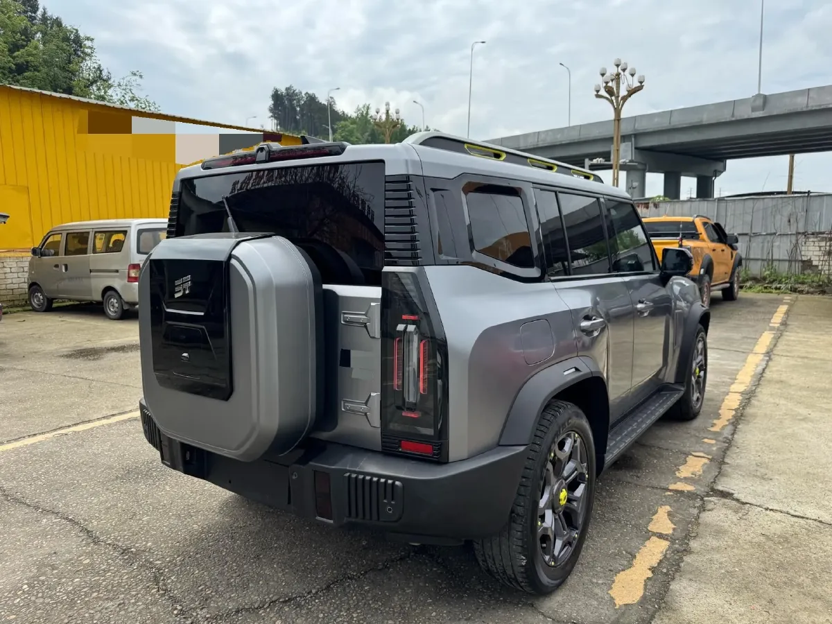 2024 Jetour ShanHai TravellerC-DM 1.5T 156HP L4 3DHT PHEV 43.24KWH,autocango,china used car exporter,china ev exporter,chinese used car exporter,chinese used ev exporter