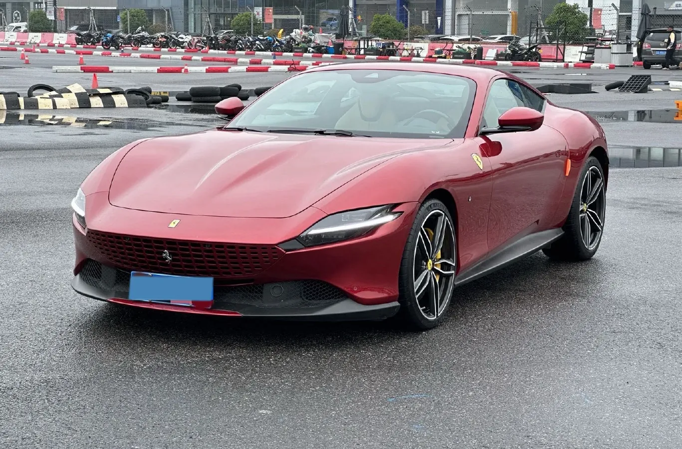 2020 Ferrari Roma 3.9T 620HP V8 8DCT,autocango,china used car exporter,china ev exporter,chinese used car exporter,chinese used ev exporter