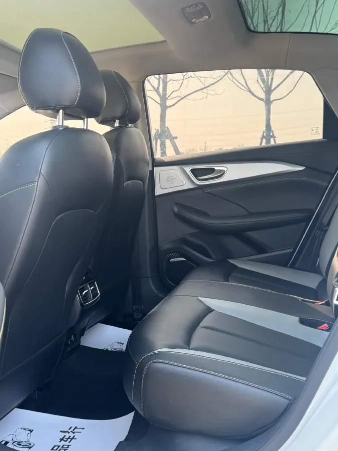 2020 Roewe i6 MAX 1.5T 173HP L4 7DCT,autocango,china used car exporter,china ev exporter,chinese used car exporter,chinese used ev exporter