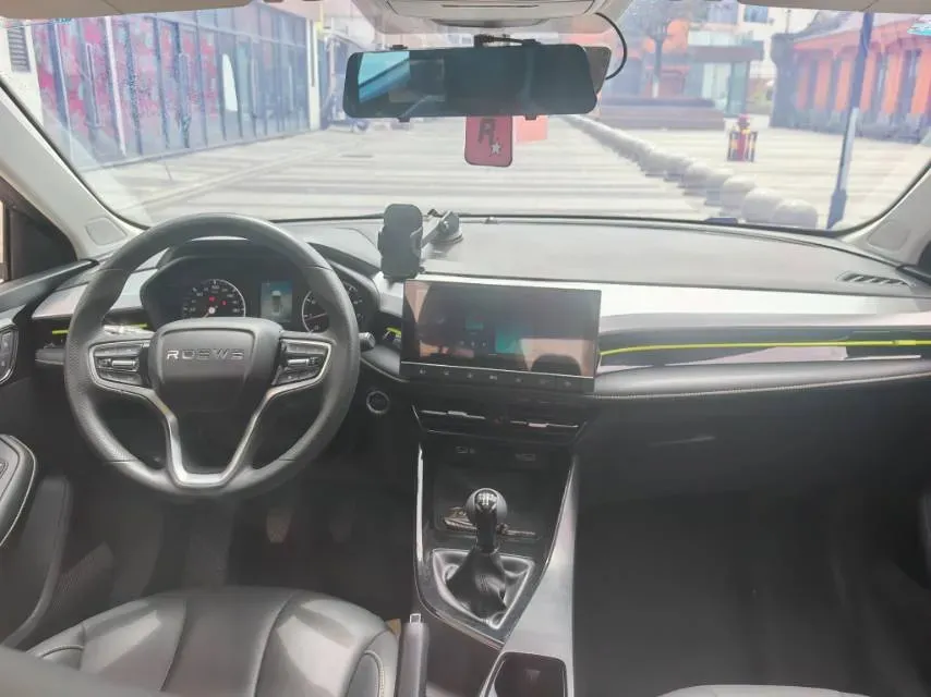 2021 Roewe i5 1.5L 120HP L4 5MT,autocango,china used car exporter,china ev exporter,chinese used car exporter,chinese used ev exporter