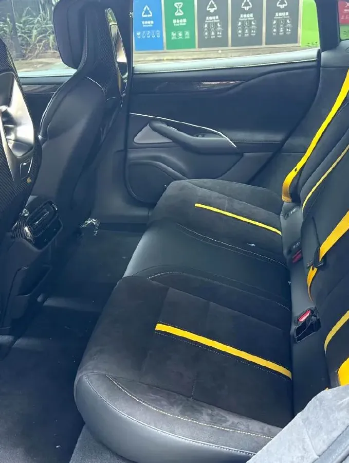 2025 MI SU7 Ultra BEV 93.7KWH,autocango,china used car exporter,china ev exporter,chinese used car exporter,chinese used ev exporter