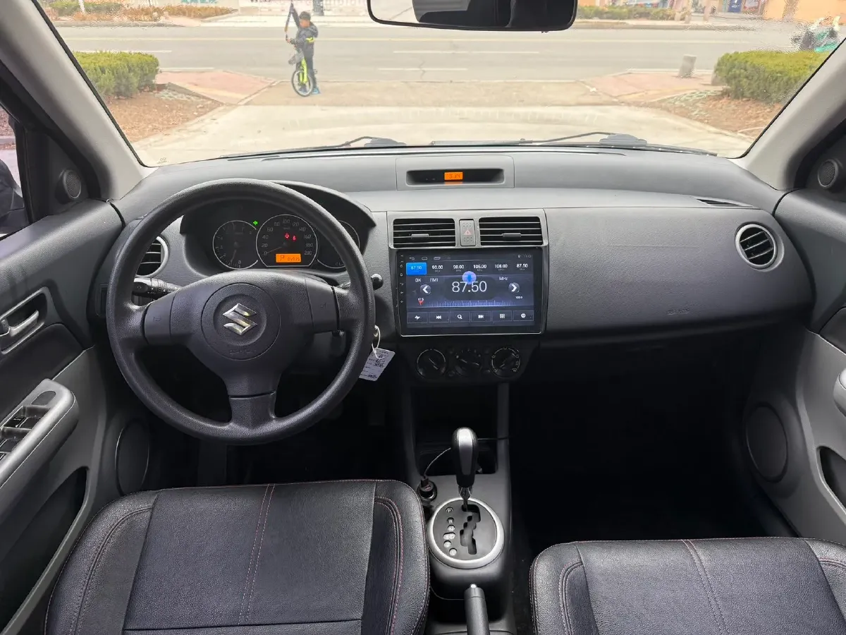 2016 Suzuki Swift 1.5L 103HP L4 4AT,autocango,china used car exporter,china ev exporter,chinese used car exporter,chinese used ev exporter