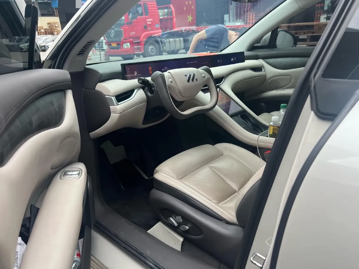 2023 IM LS6 BEV 71KWH,autocango,china used car exporter,china ev exporter,chinese used car exporter,chinese used ev exporter