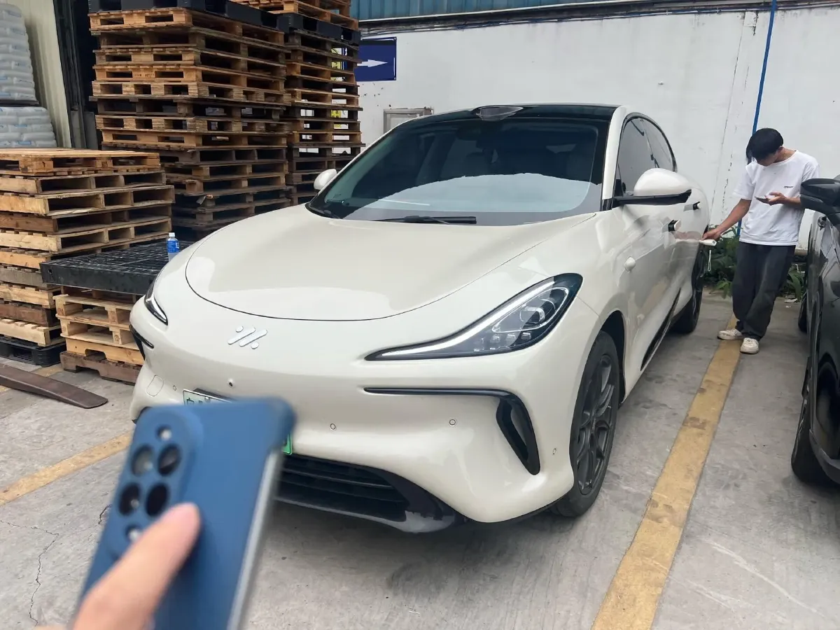 2023 IM LS6 BEV 71KWH,autocango,china used car exporter,china ev exporter,chinese used car exporter,chinese used ev exporter