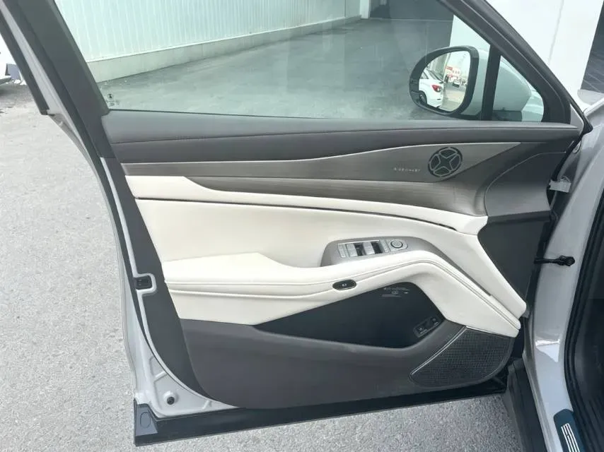 2025 Denza N7 BEV 91.3KWH,autocango,china used car exporter,china ev exporter,chinese used car exporter,chinese used ev exporter