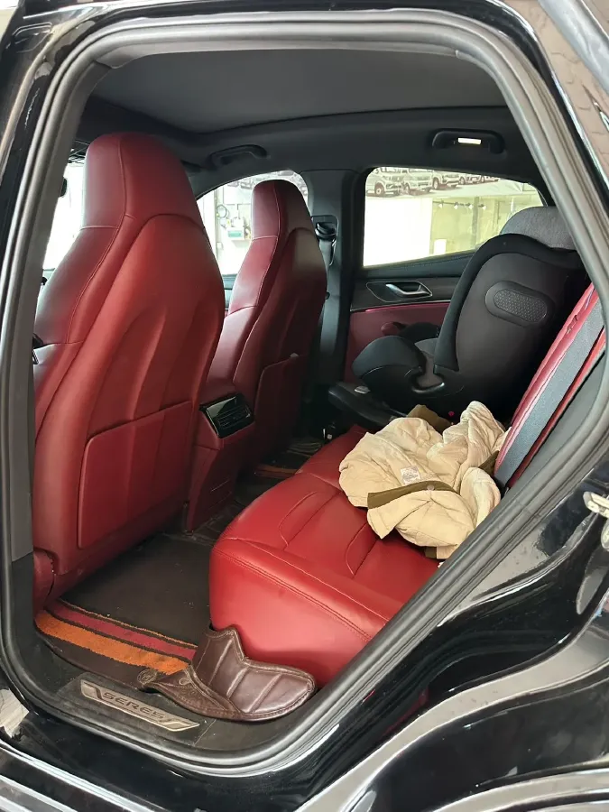 2021 SERES SF5 Range Extended 112HP REEV 35KWH,autocango,china used car exporter,china ev exporter,chinese used car exporter,chinese used ev exporter