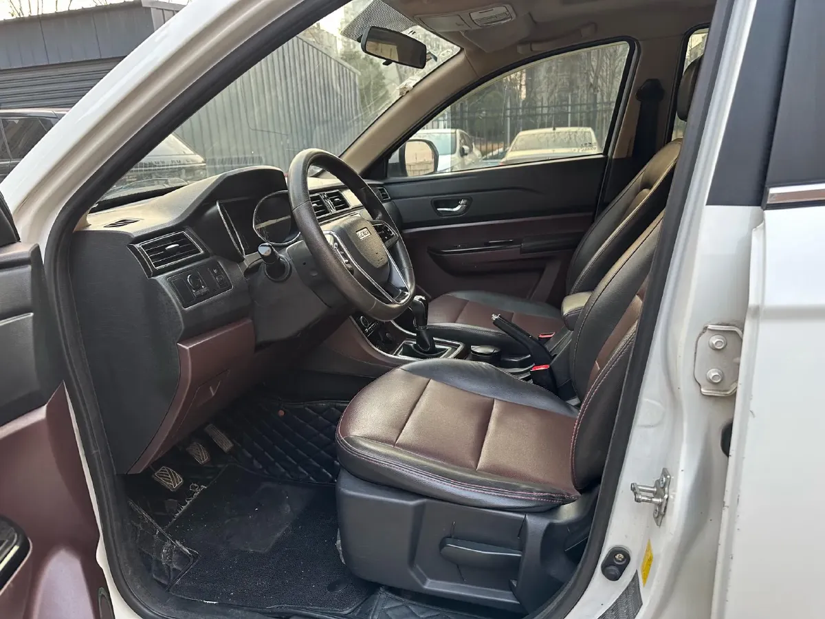 2016 LiFan MaiWei 1.5L 109HP L4 5MT,autocango,china used car exporter,china ev exporter,chinese used car exporter,chinese used ev exporter